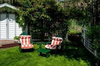 Alexandria House Bed & Breakfast 웨스트 켈로나 외부 사진