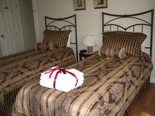Alexandria House Bed & Breakfast 웨스트 켈로나 외부 사진